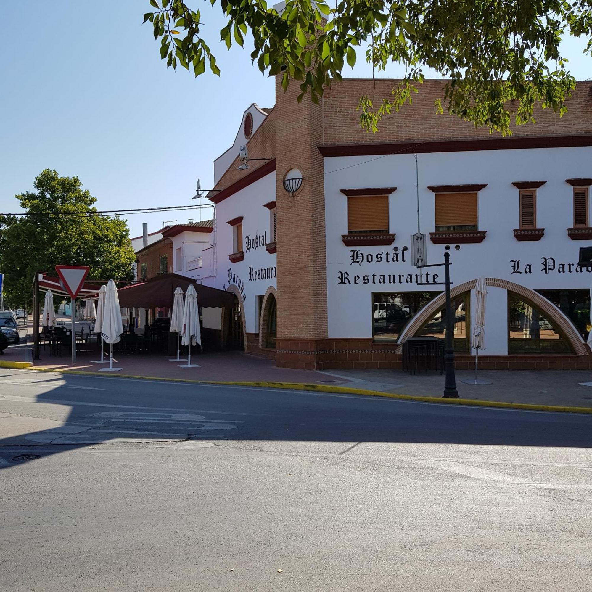 Hostal La Parada Pedro Munoz Exterior photo